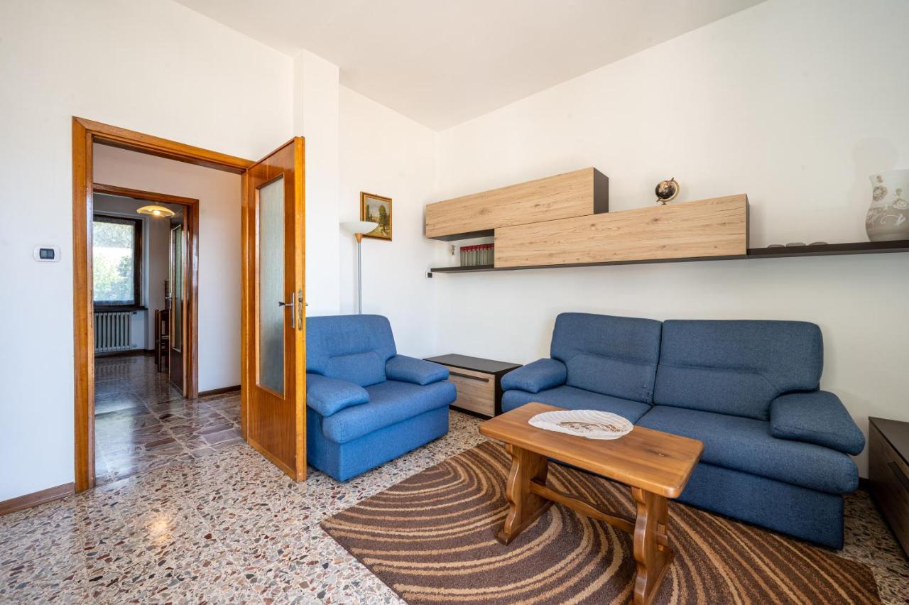 Lake View Apartment With Balcony And Parking - Larihome A25 Джера-Ларио Экстерьер фото