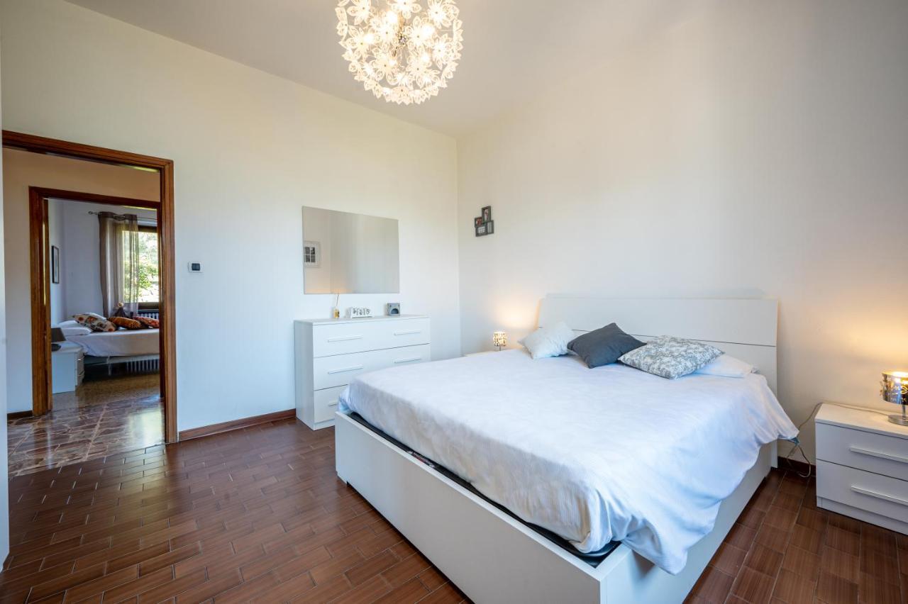 Lake View Apartment With Balcony And Parking - Larihome A25 Джера-Ларио Экстерьер фото